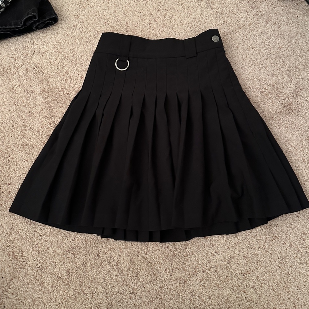Black skirt